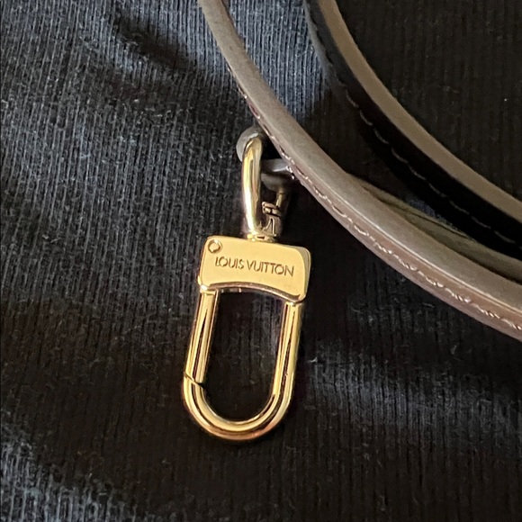 Louis Vuitton Strap - Picture 4 of 5